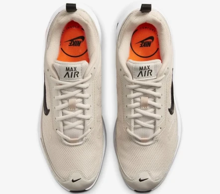 Чоловічі кросівки Nike AIR MAX AP (CU4826-105), EUR 45,5