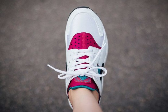 Кросівки Nike WMNS Air Huarache “Sports Fuchsia”, EUR 37