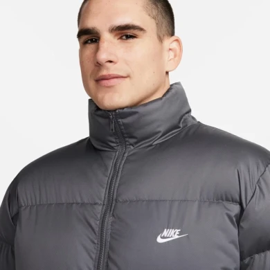 Чоловіча куртка Nike Sportswear Club Puffer Jacket (FB7368-068), S