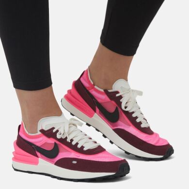 Жіночі кросівки Wmns Nike Waffle One (DQ0855-600), EUR 36,5
