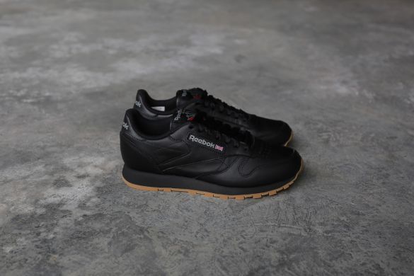 Оригінальні кросівки Reebok Classic Black Leather (49800)