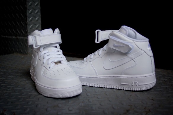 Кроссовки Оригинал Nike Air Force 1 Mid '07 "White" (366731-100), EUR 43