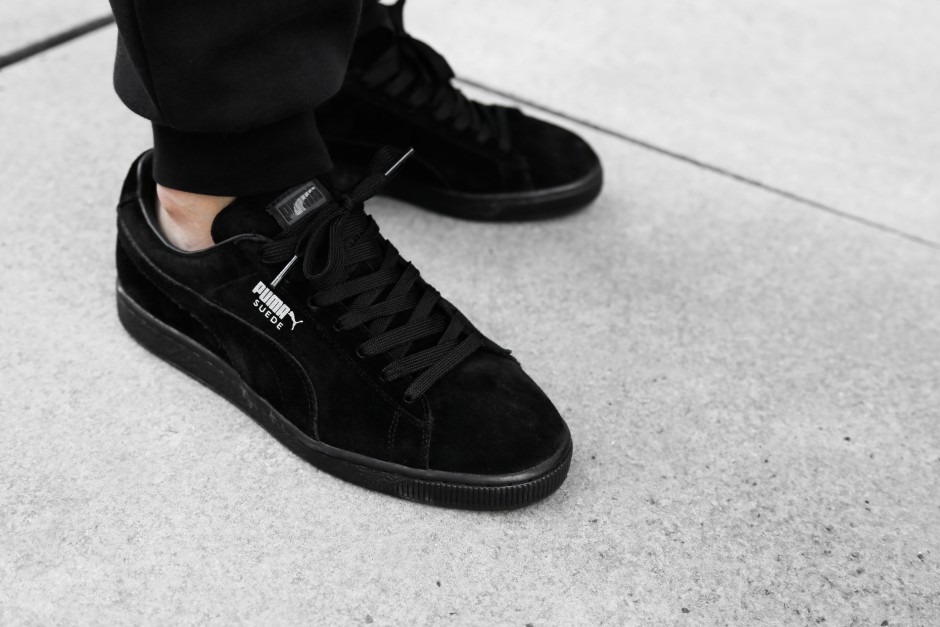 Suede xxi. Кеды Puma Suede Classic+. Puma Suede Classic XXI. Puma Suede Classic Black мужские. Puma Suede Classic черные.