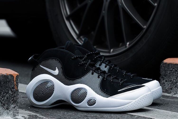 Nike air zoom flight 95 hot sale on feet