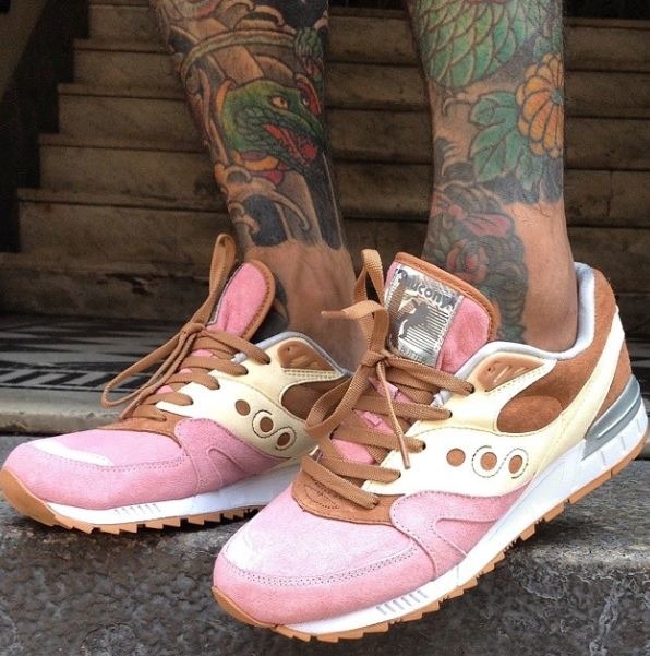 Saucony space clearance snack