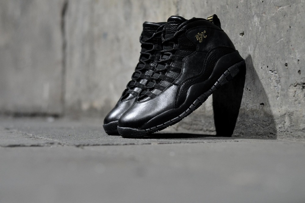 All black retro 10s online