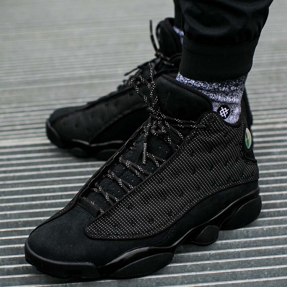 Black store cat 12s