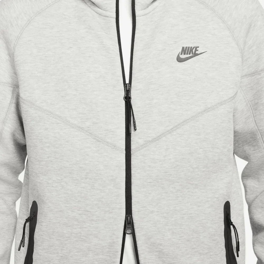 Men's nike tech fleece best sale colorblocked windrunner