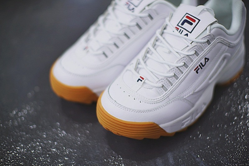 Fila disruptor store white brown