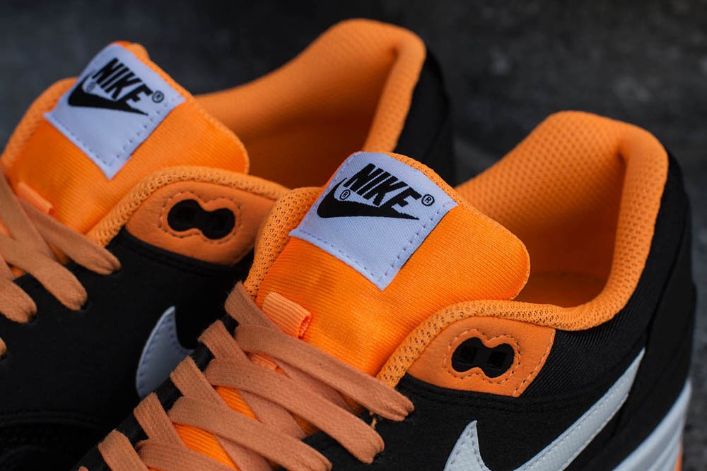 Nike air clearance max 1 hypervenom