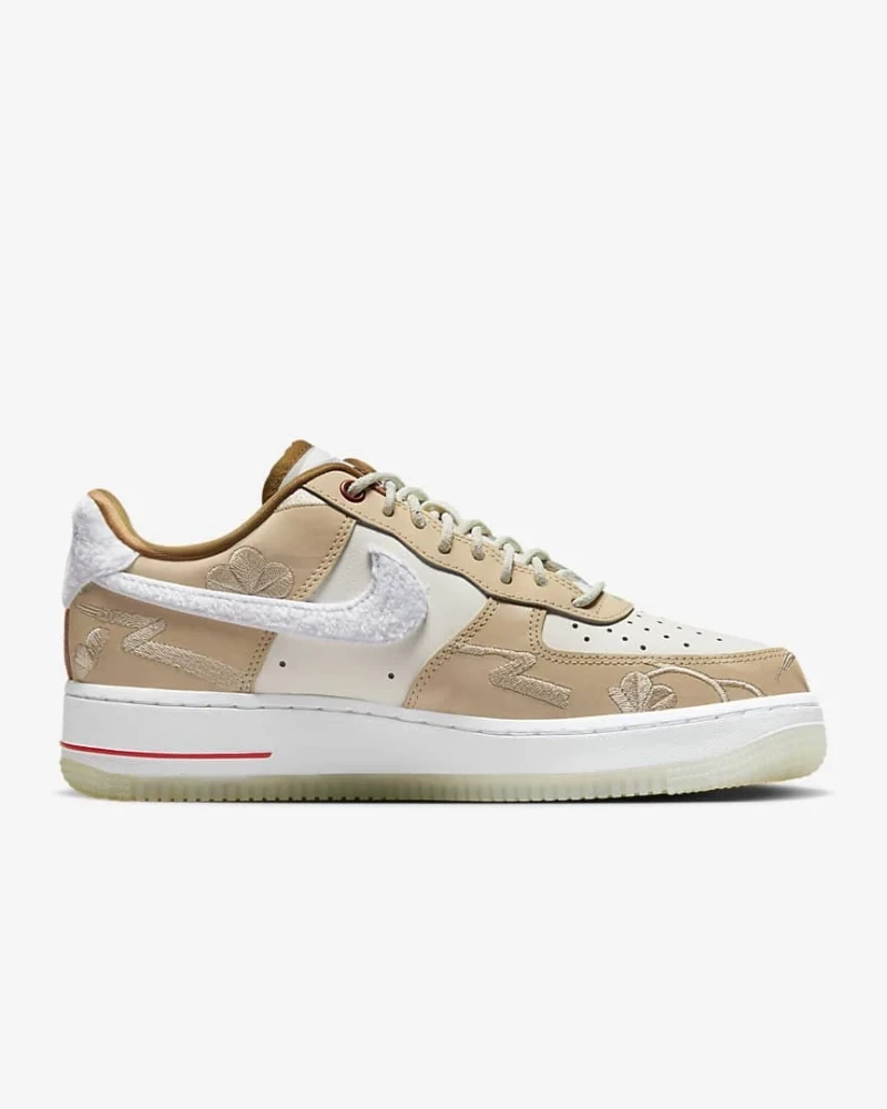 【定価以下】NIKE AIR FORCE 1 '07 LX