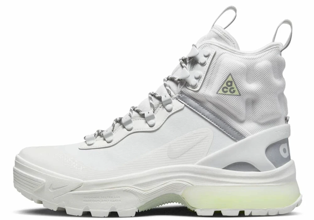 Nike acg high top hotsell