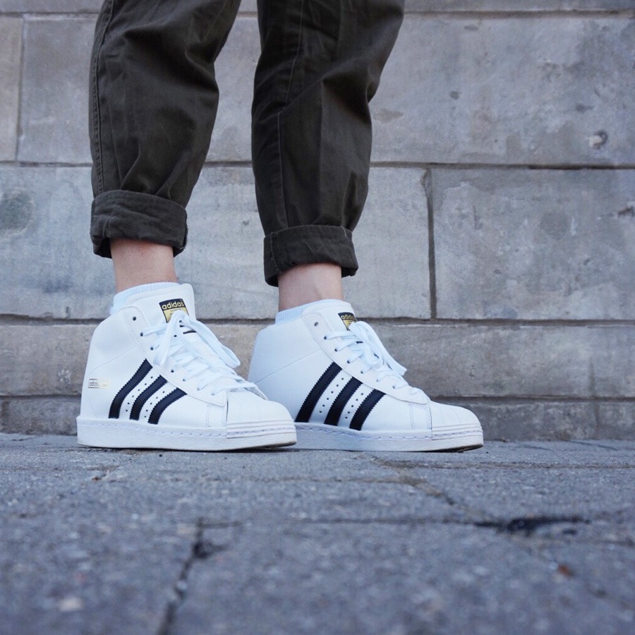 Adidas superstar best sale up w