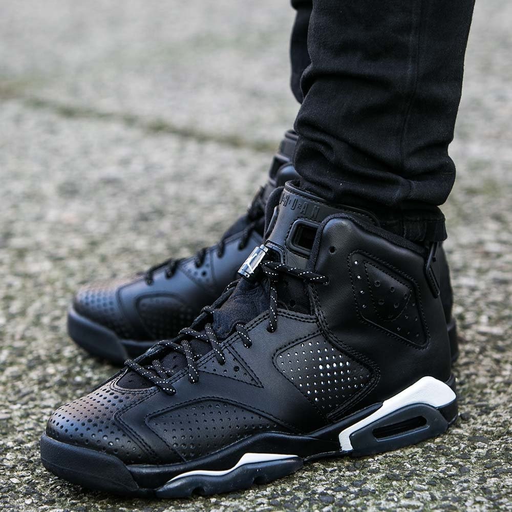 Nike air jordan 6 2024 retro bg black cat