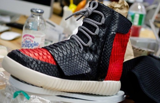 Custom yeezy boost outlet 750