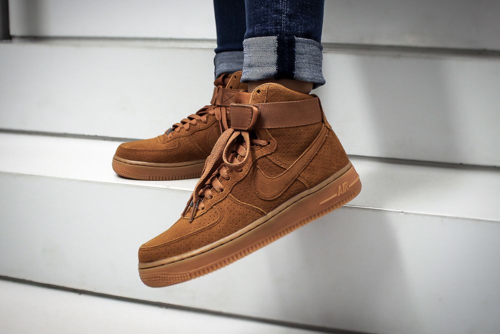 Nike air outlet force tan suede