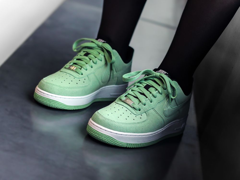 Nike Air Force 1 07 Seasonal Enamel Green 908 Brooklynstore