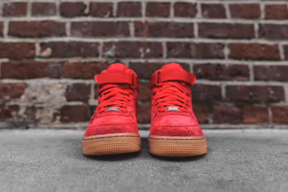 Nike air force 1 mid red suede hotsell