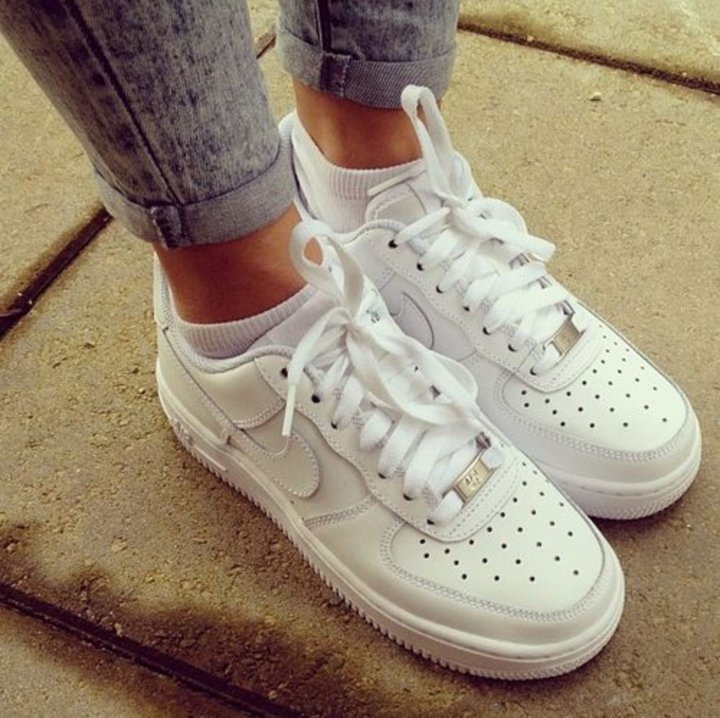 Air force 1 low crest sales logo white