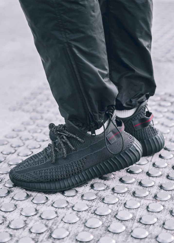 Yeezy boost cheap 350 v2 negras