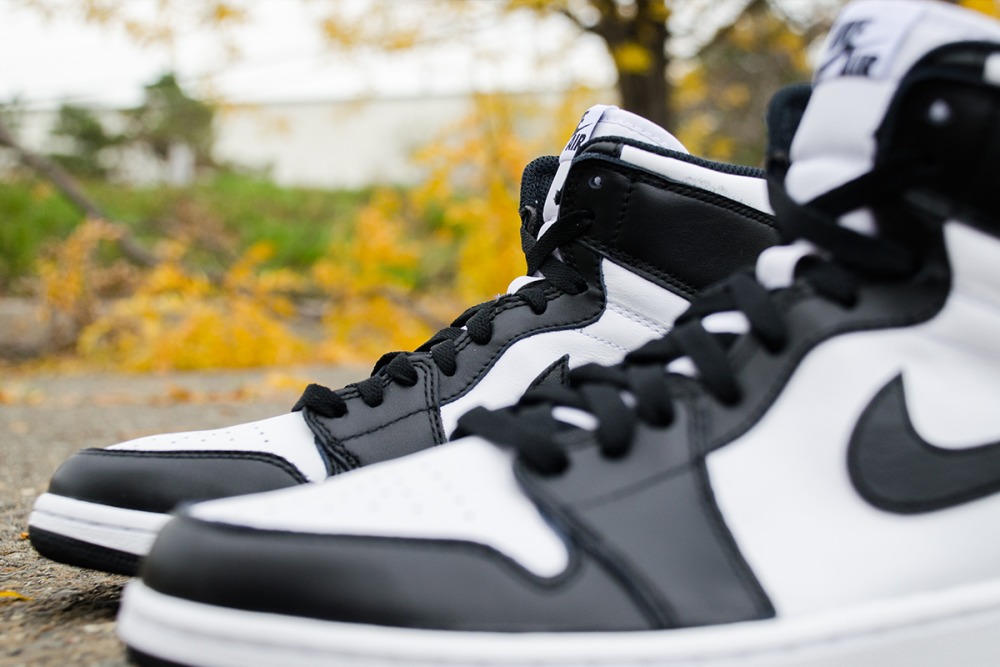 Jordan 1 black and best sale white price