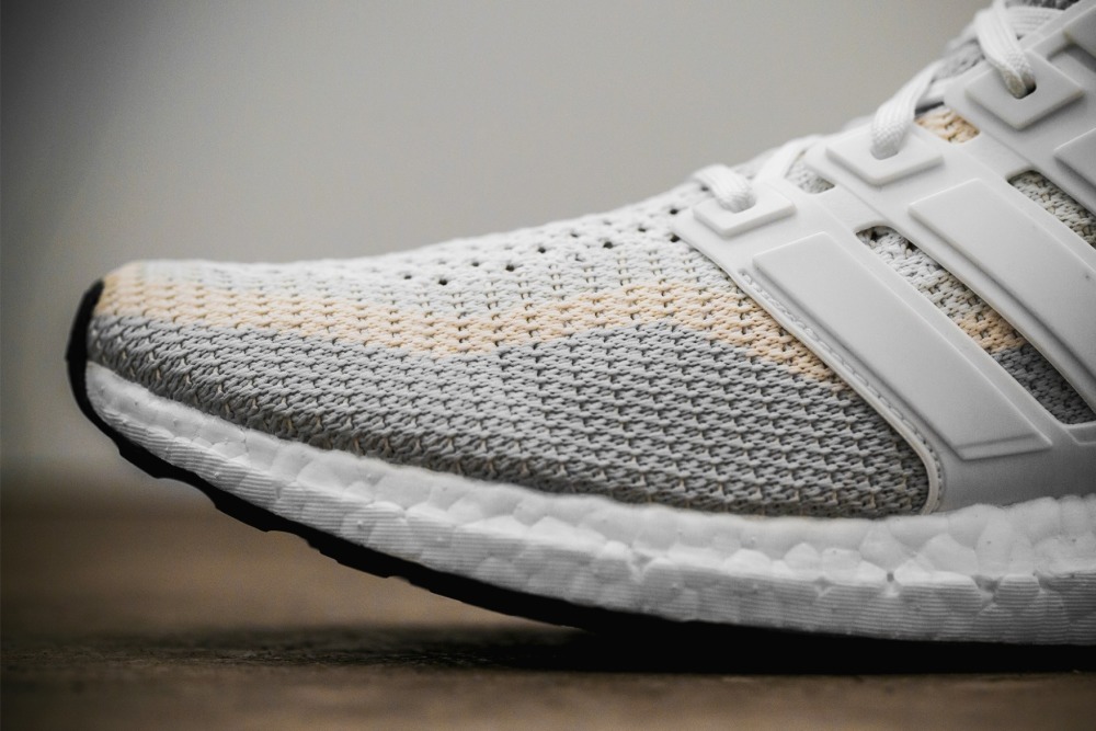 White and best sale grey ultraboost