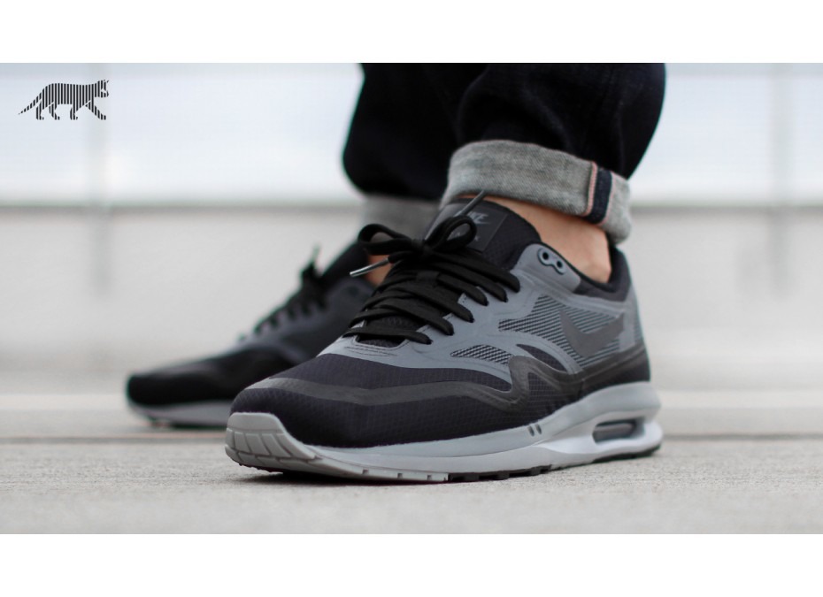 Nike air max lunar hotsell 1 black