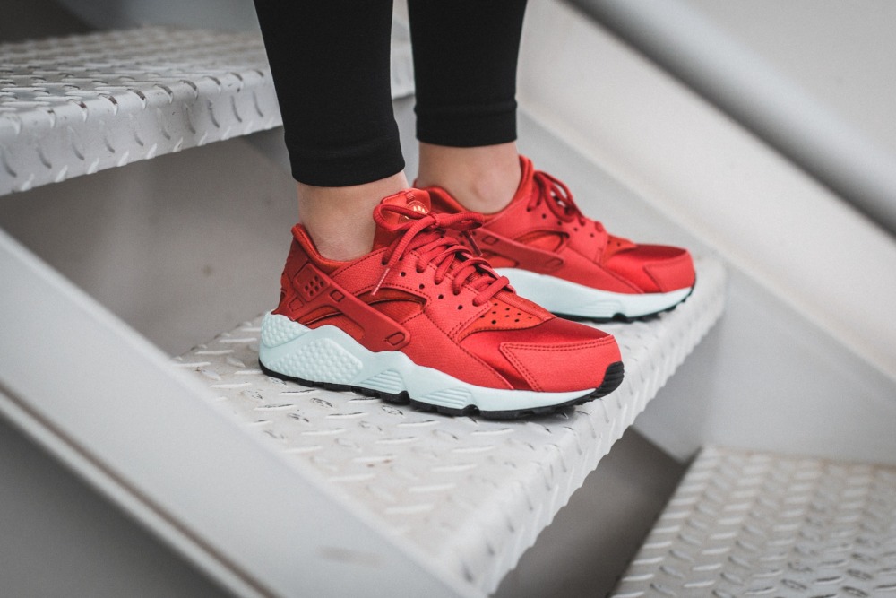 Nike air huarache cinnabar cheap orange