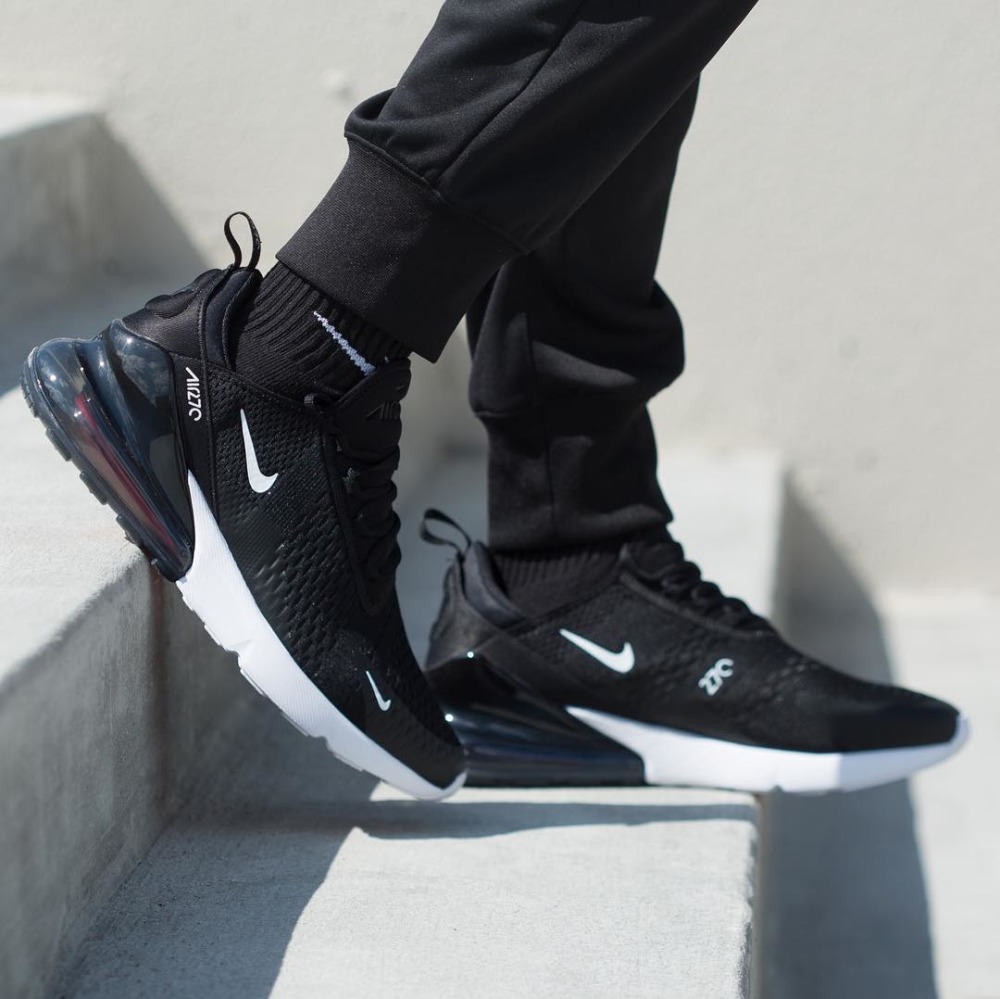 Air max 270 black and sales white mens