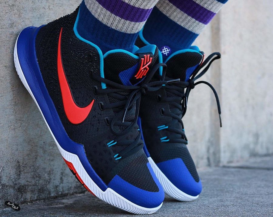 nike kyrie 3 kyrache light