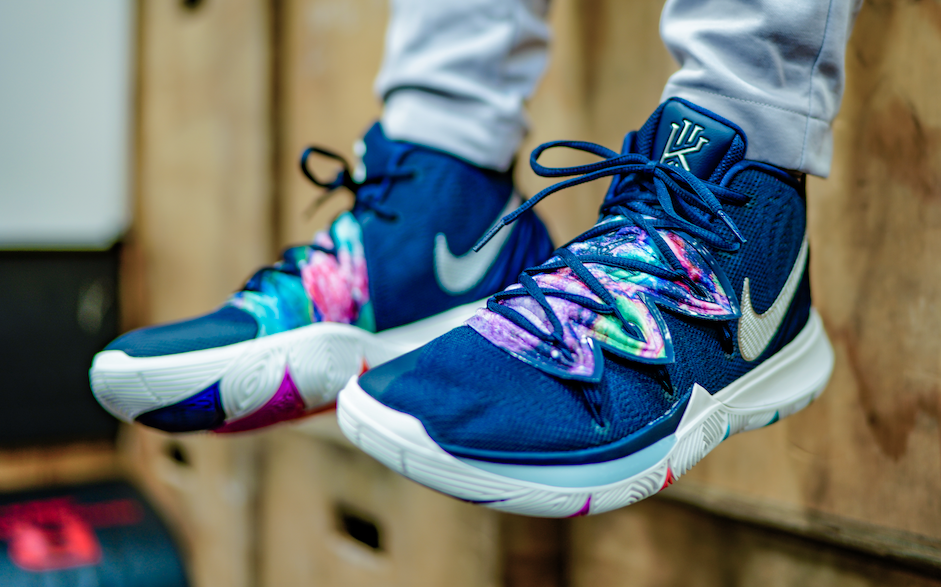 nike kyrie 5 galaxy