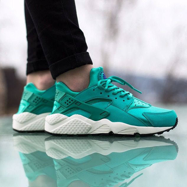 Nike huarache clearance light free run