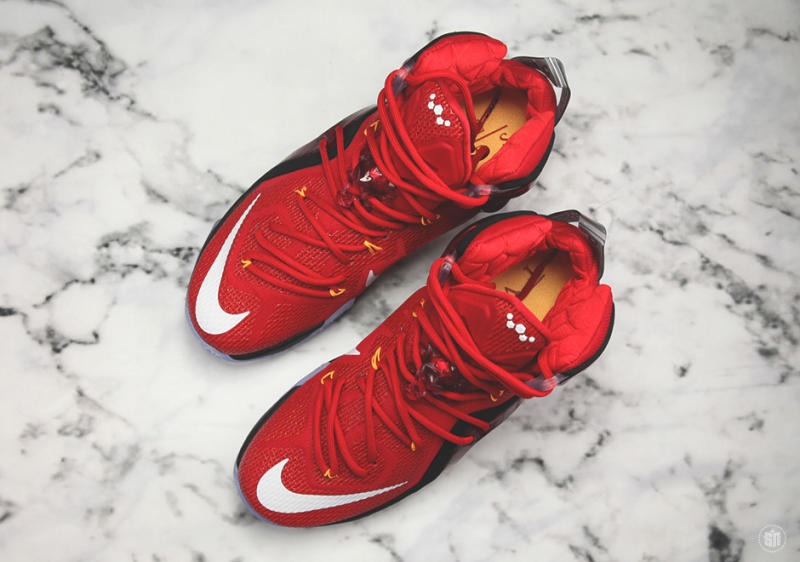 Nike elite 12 online