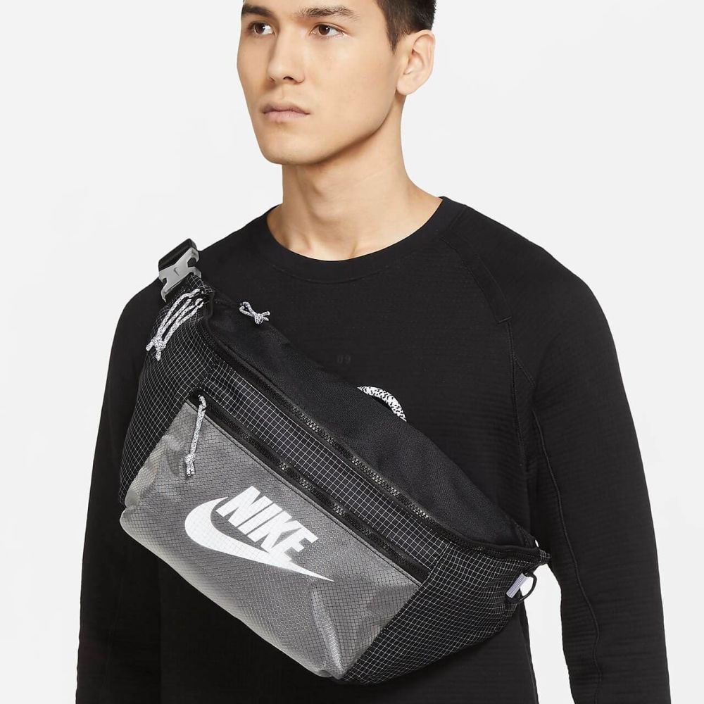 Nike hip tech best sale