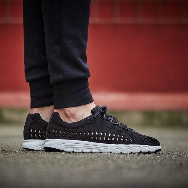 Nike air mayfly woven hotsell