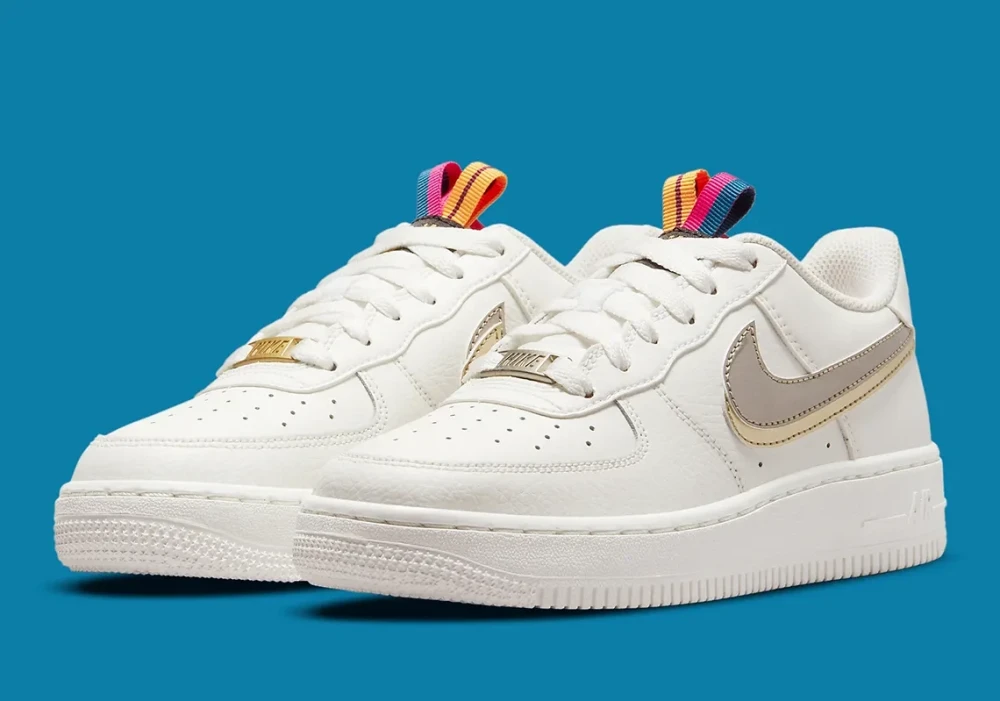 Womens nike air store force 1 lv8