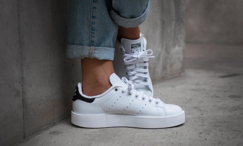 Wmns stan store smith bold