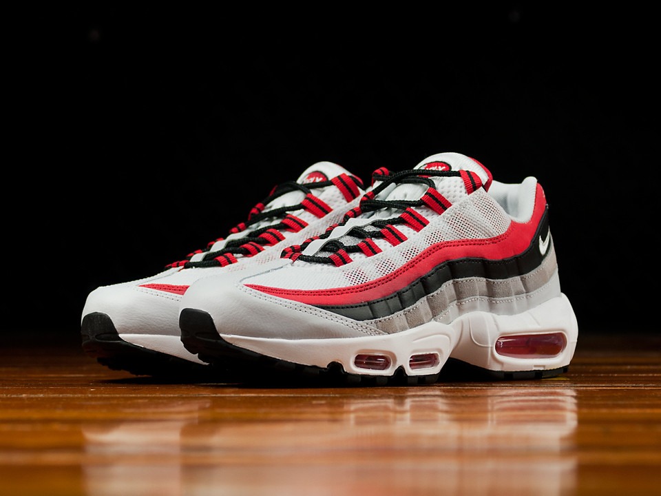 Nike clearance 95 red