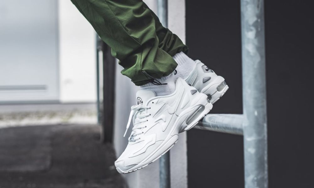 Nike air max2 store light off white