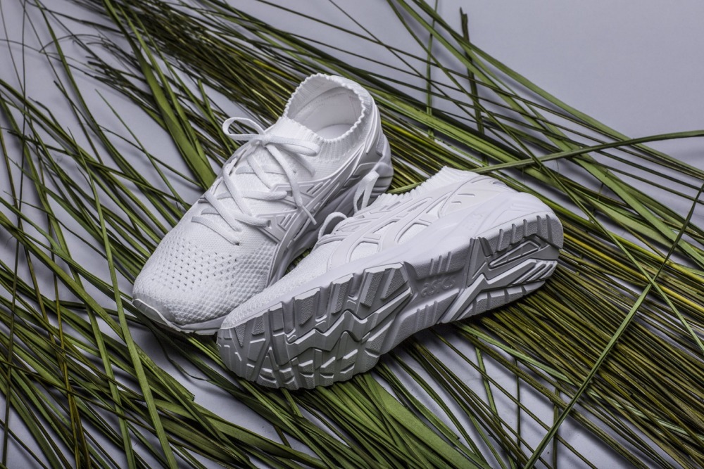 Asics gel kayano discount trainer triple white