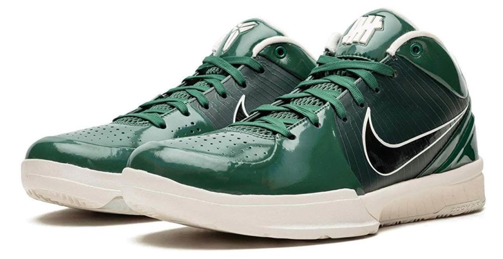 Kobe 4 protro hotsell undefeated milwaukee bucks