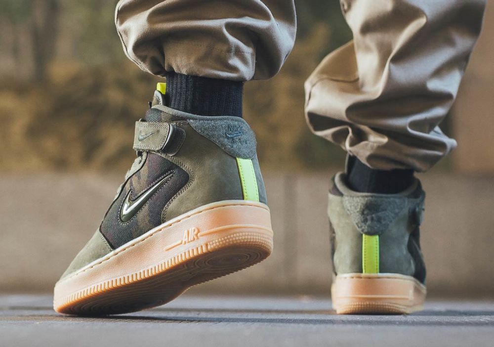 Nike air force 1 2025 jewel mid