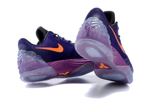 Баскетбольні кросівки Nike Zoom Kobe Venomenon 5 "Court Purple", EUR 44