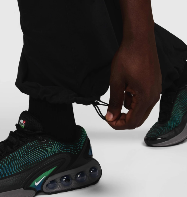 Брюки мужские Nike Tech Woven Oversized (HM7158-010), S