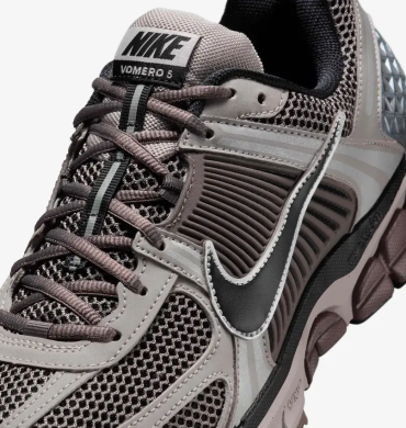 Кроссовки мужские Nike Zoom Vomero 5 (FB9149-005), EUR 44