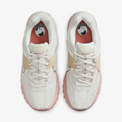 Кроссовки женские Nike Wmns Zoom Vomero 5 "Particle Beige" (FJ2028-002)