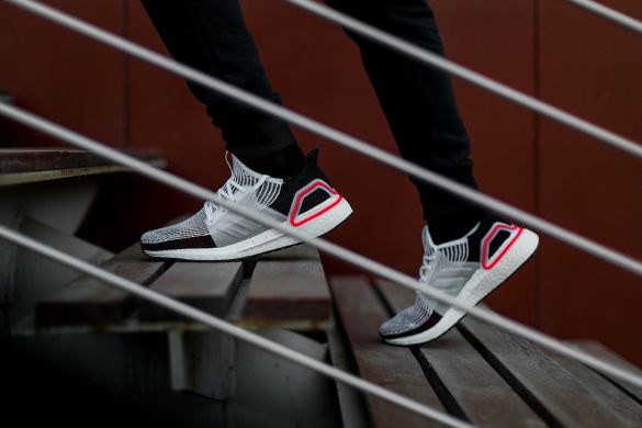 Мужские кроссовки Adidas UltraBoost 19 'Laser Red', EUR 43