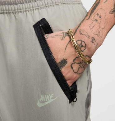 Штани чоловічі Nike Air Max Woven (HF6601-053)