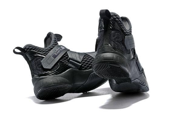 Баскетбольные кроссовки Nike Lebron Soldier 12 "Zero Dark Thirty", EUR 45