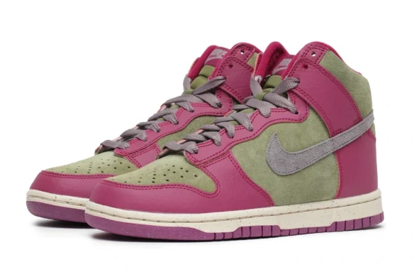 Кроссовки Женские Nike Dunk High Dynamic Berry (FB1273-500), EUR 40,5